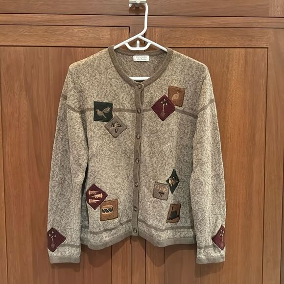 Christopher & Banks Sweaters - EUC Christopher & Banks sweater